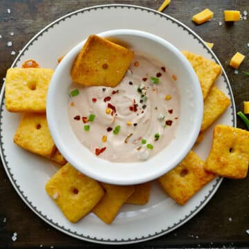 Homemade Spicy Cheese Crackers