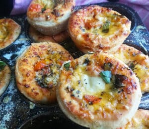 Easy Pizza Muffins