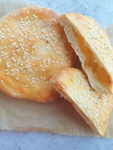 2 ingredient pita sliced