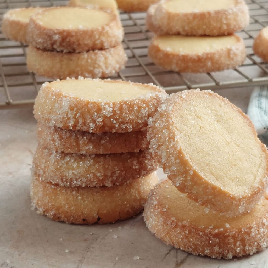 French butter cookies on a cooling rack