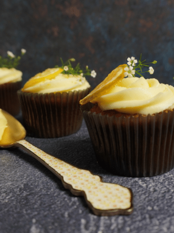 Banana lemon cupcakes