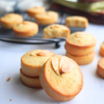 Almond shortbread cookies