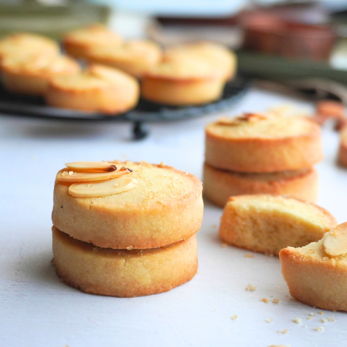 You can top each slice with a few almond slices and a sprinkle of brown sugar for added texture if you like (plus it looks really pretty once baked.